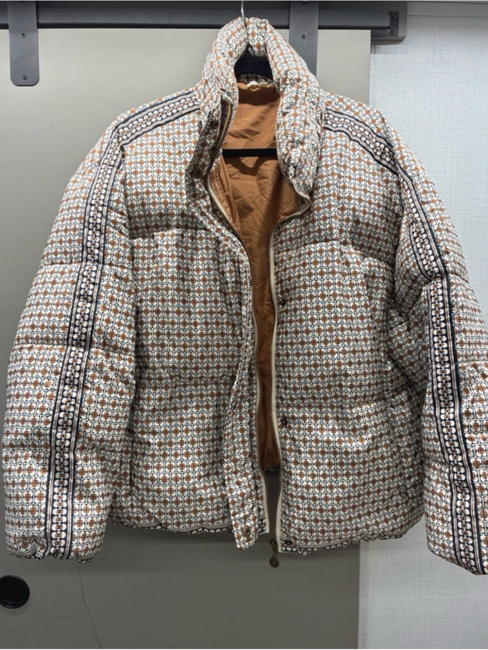 Max Studio Brown & White Patterned Quilted Puffer Jacket